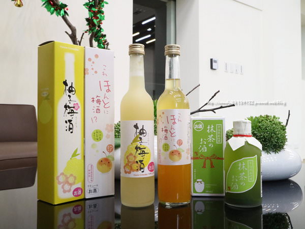 全台寶雅│微醺又好喝的日本梅酒在寶雅也買的到囉!!推薦熊野紀州濁梅酒、神聖抹茶清酒、紀州柚子梅酒，好喝又順口~